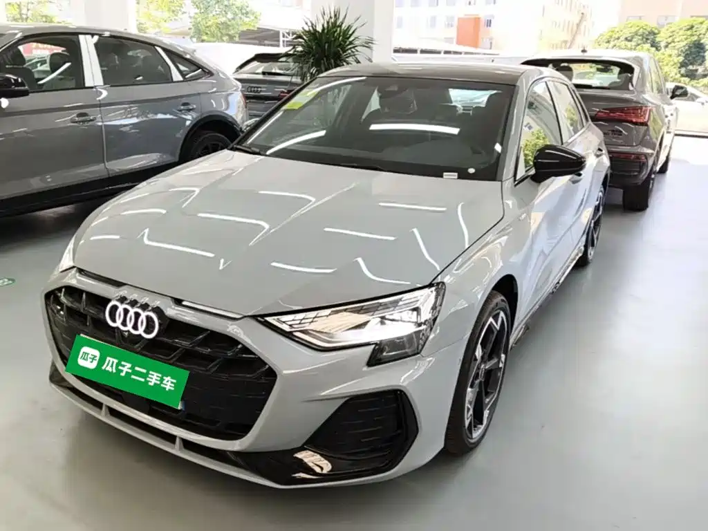 Audi A3 2026 Sportback 35TFSI Flying Spur Premium + Deluxe Choice Pack купить на сайте DeffCars
