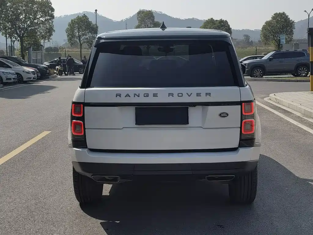 Range Rover 2022 3.0 L6 360PS Grand Edition купить на сайте DeffCars