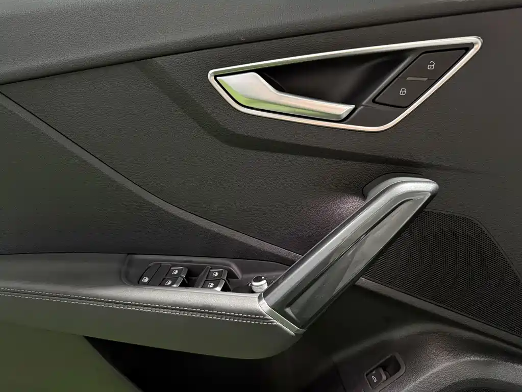 Audi Q2L 2022 35 TFSI fashionable and dynamic купить на сайте DeffCars