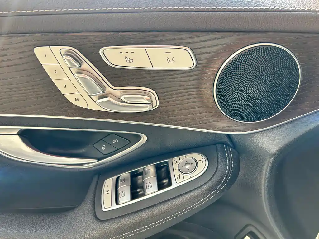 Mercedes-Benz GLC 2021 GLC 260 L 4MATIC luxury model купить на сайте DeffCars