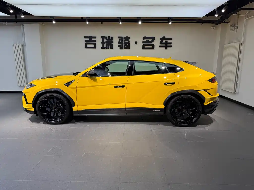 Urus 2022 4.0T V8 Performante купить на сайте DeffCars