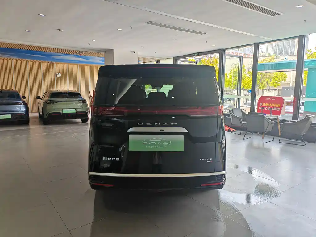 Denza D9 2025 DM-i smart driving version 1020 four-wheel drive flagship model купить на сайте DeffCars