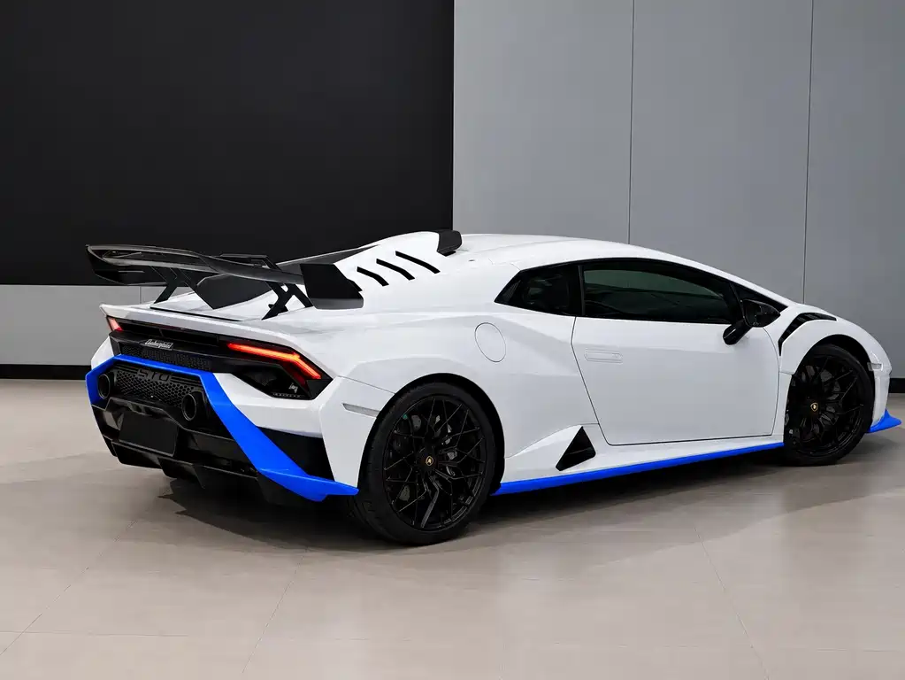 Huracán 2021 Huracán STO купить на сайте DeffCars
