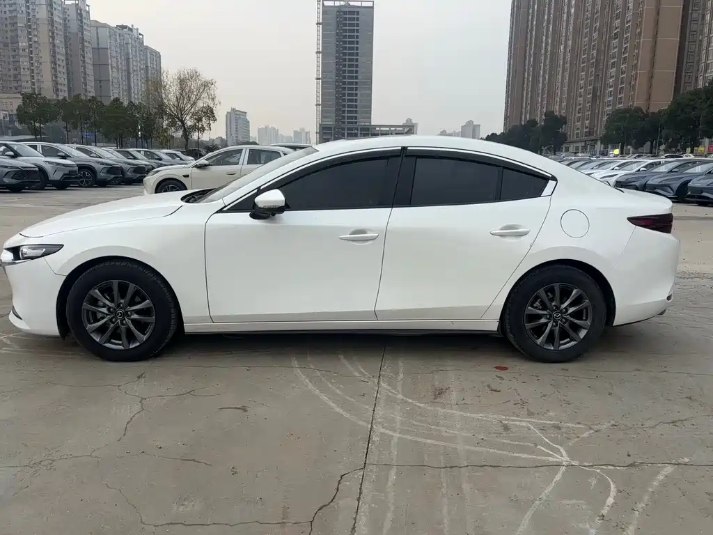 Mazda3 Angkesela 2021 1.5L Automatic Quality Edition купить на сайте DeffCars