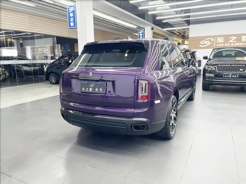 Cullinan 2024 Black Badge купить на сайте DeffCars