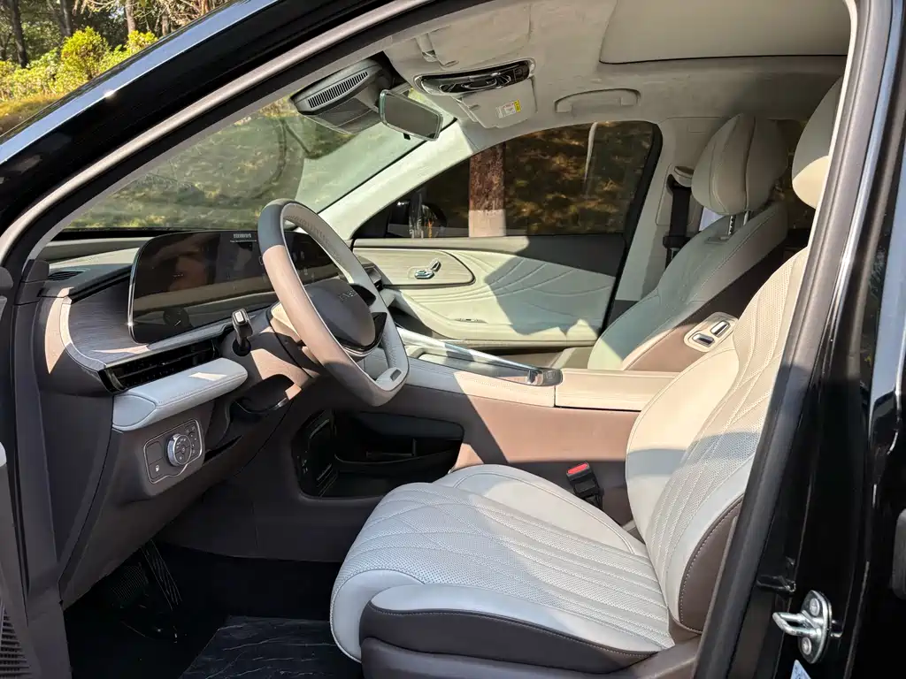 Yaoguang C-DM 2024 1.5T long battery life Pro купить на сайте DeffCars