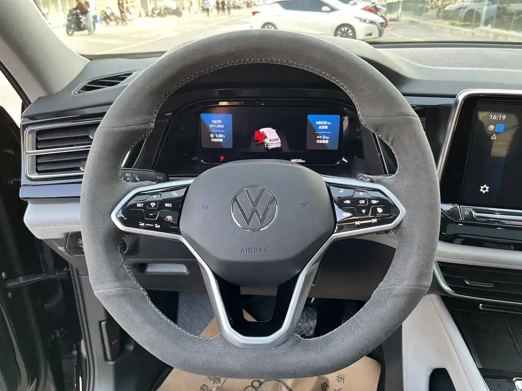 Touron 2022 380TSI four-wheel drive supreme flagship version купить на сайте DeffCars