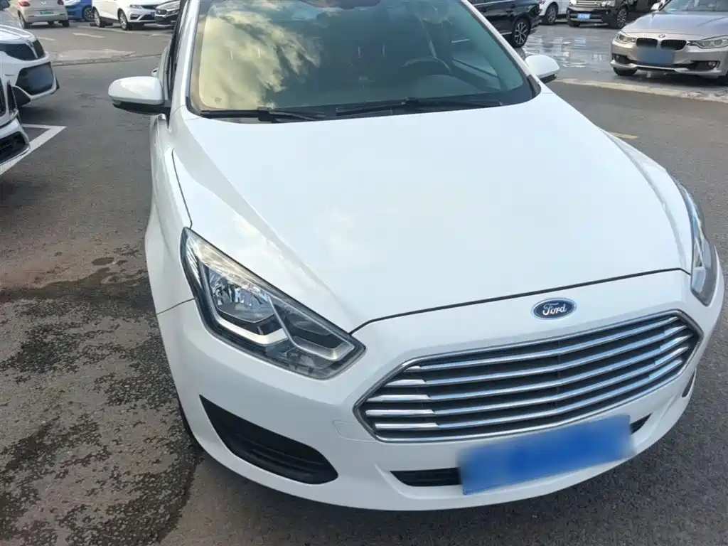 Escort 2017 facelift 1.5L automatic comfort model купить на сайте DeffCars