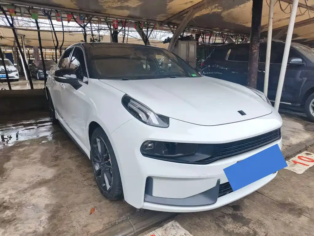 Lynk & Co 03 2018 1.5TD DCT Powerful Edition National V купить на сайте DeffCars