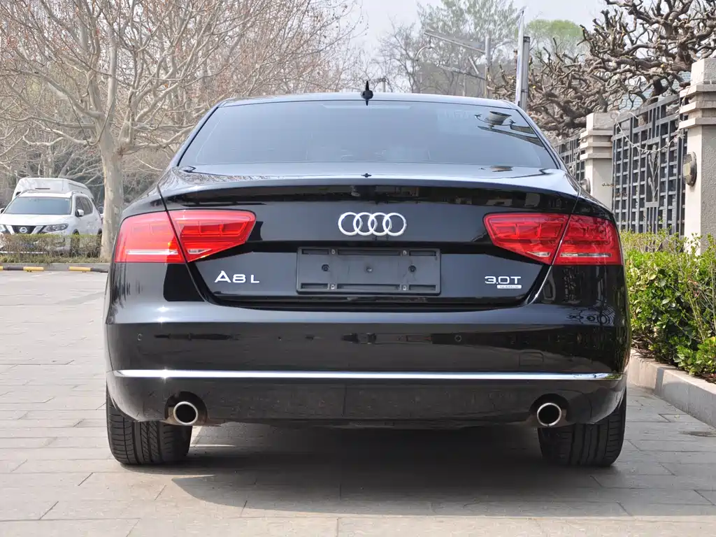 Audi A8 2011 A8L 3.0 TFSI quattro premium model 245kW купить на сайте DeffCars