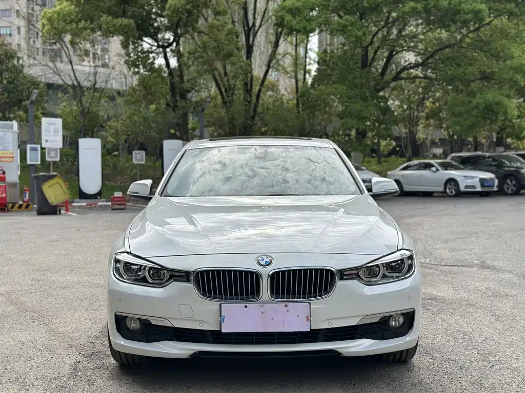 BMW 3 Series 2019 320Li Fashion Model купить на сайте DeffCars