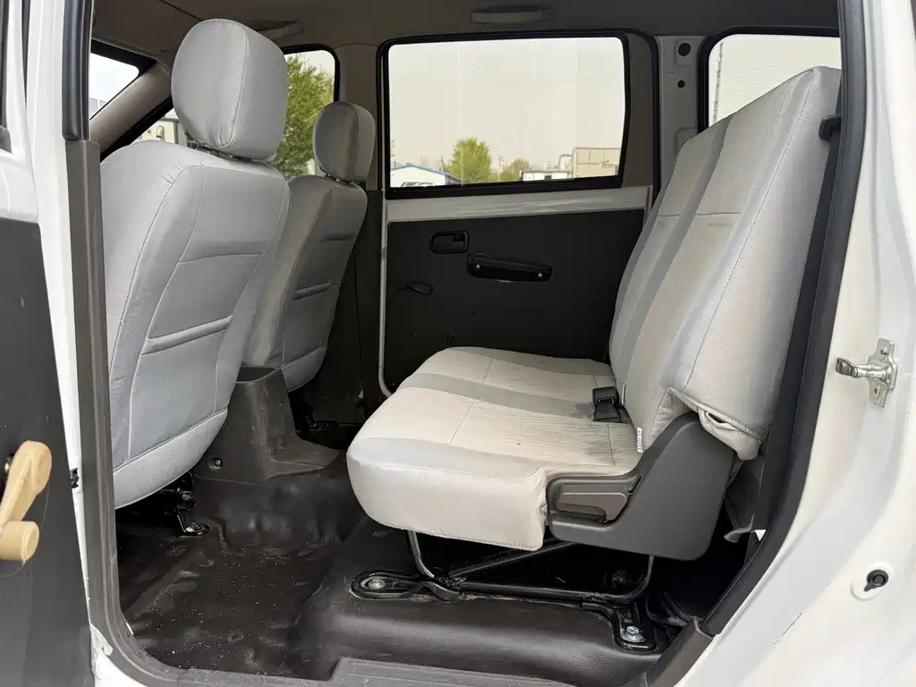 Wuling Hongguang 2021 1.5L S Comfort LAR купить на сайте DeffCars