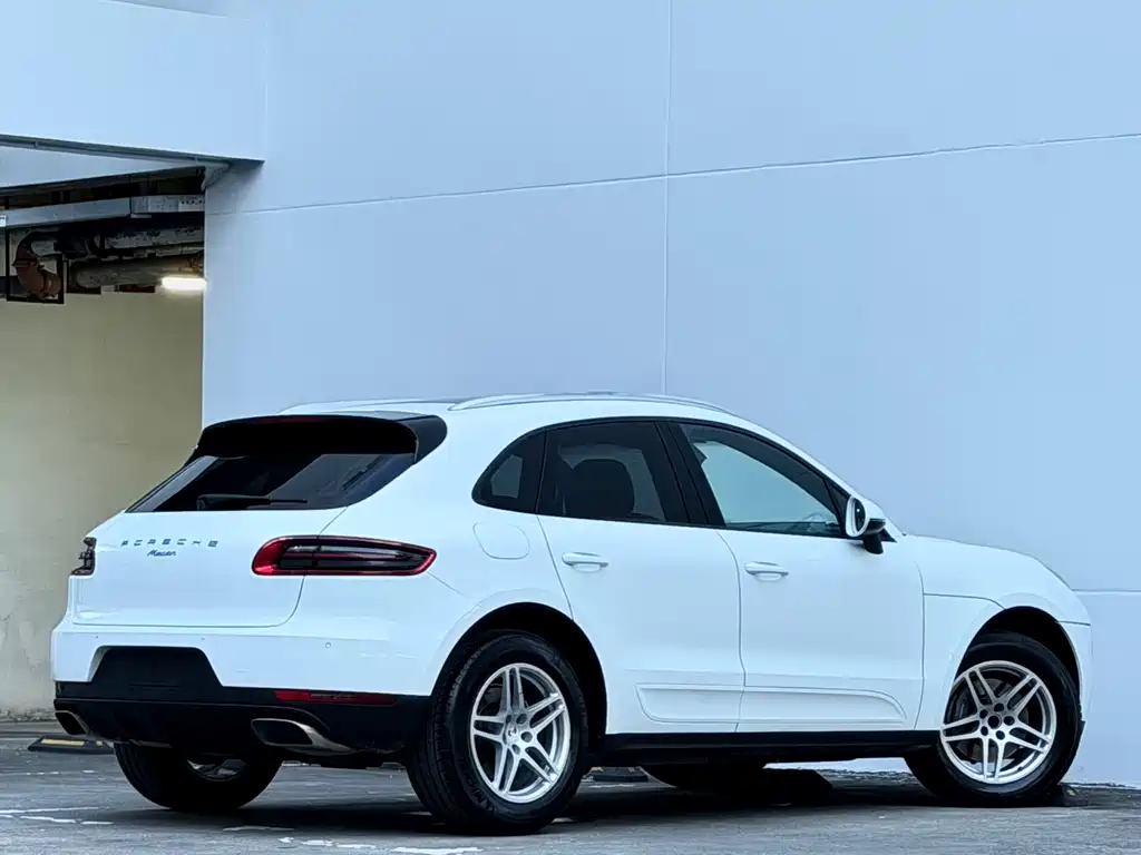 Macan 2014 Macan 2.0T купить на сайте DeffCars
