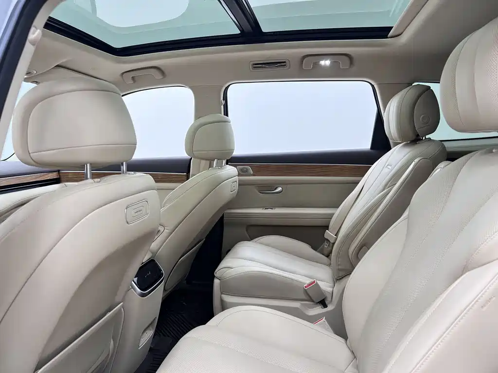 Wenjie M7 2024 1.5T rear drive Plus version 6 seats купить на сайте DeffCars