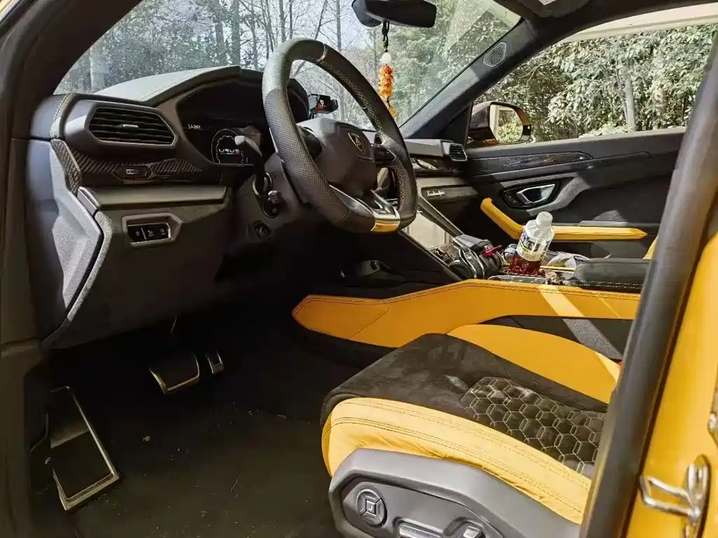 Urus 2021 4.0T V8 купить на сайте DeffCars