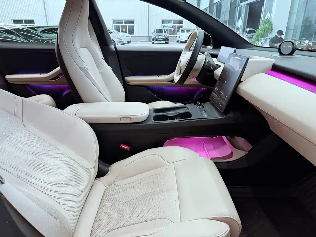NIO ET5T 2024 model 100kWh Touring купить на сайте DeffCars