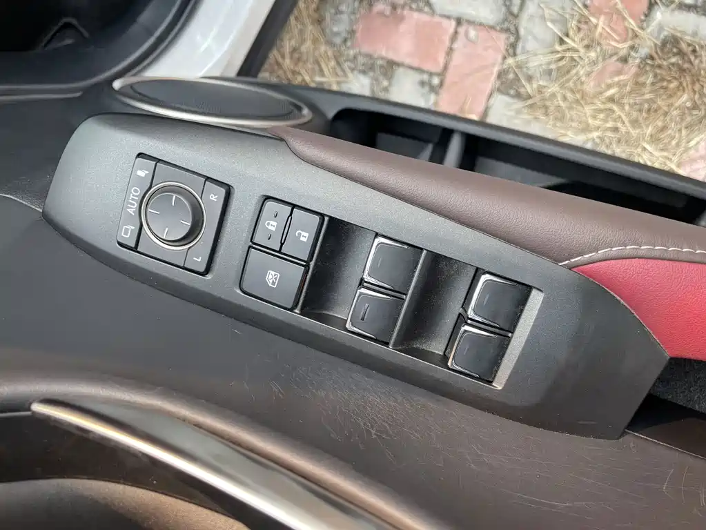 Lexus NX 2018 200 FWD Front Edition National V купить на сайте DeffCars