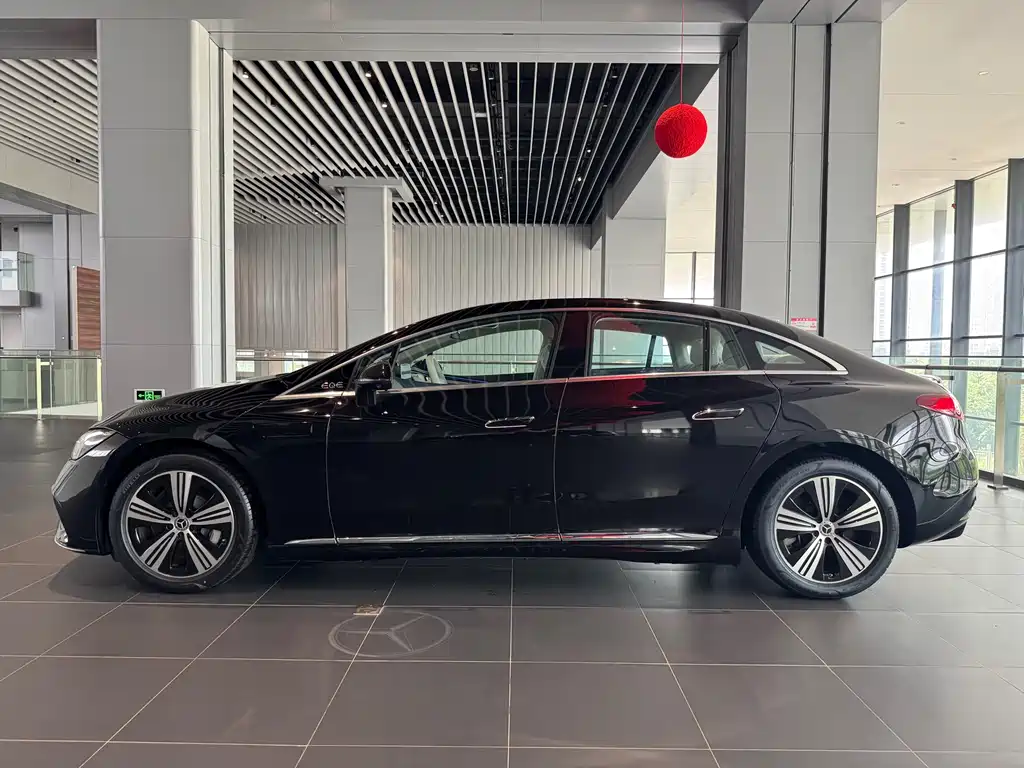 Mercedes-Benz EQE 2025 500 4MATIC Luxury Edition купить на сайте DeffCars