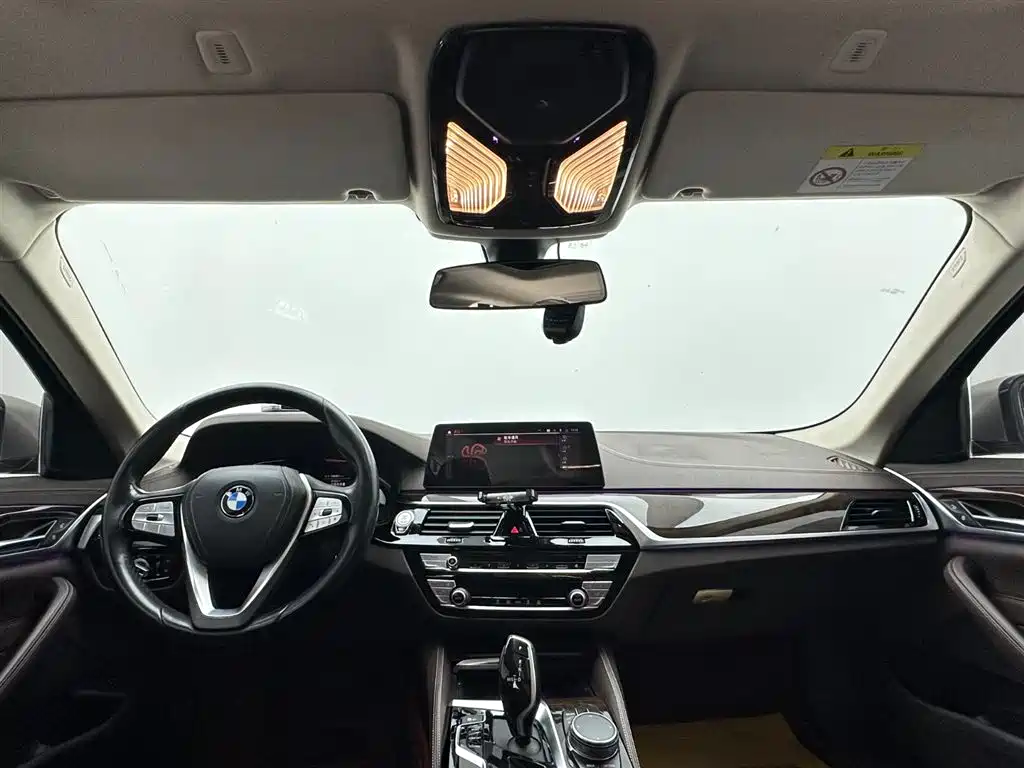 BMW 5 Series 2020 525Li Luxury Package купить на сайте DeffCars