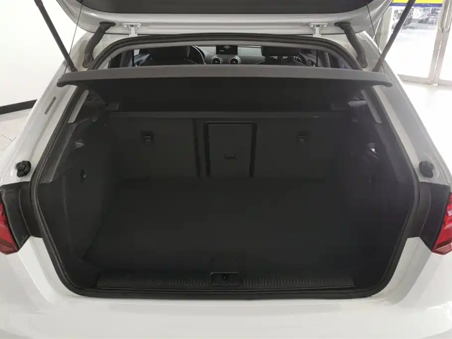 Audi A3 2018 30th Anniversary Model Sportback 35 TFSI Enterprising купить на сайте DeffCars