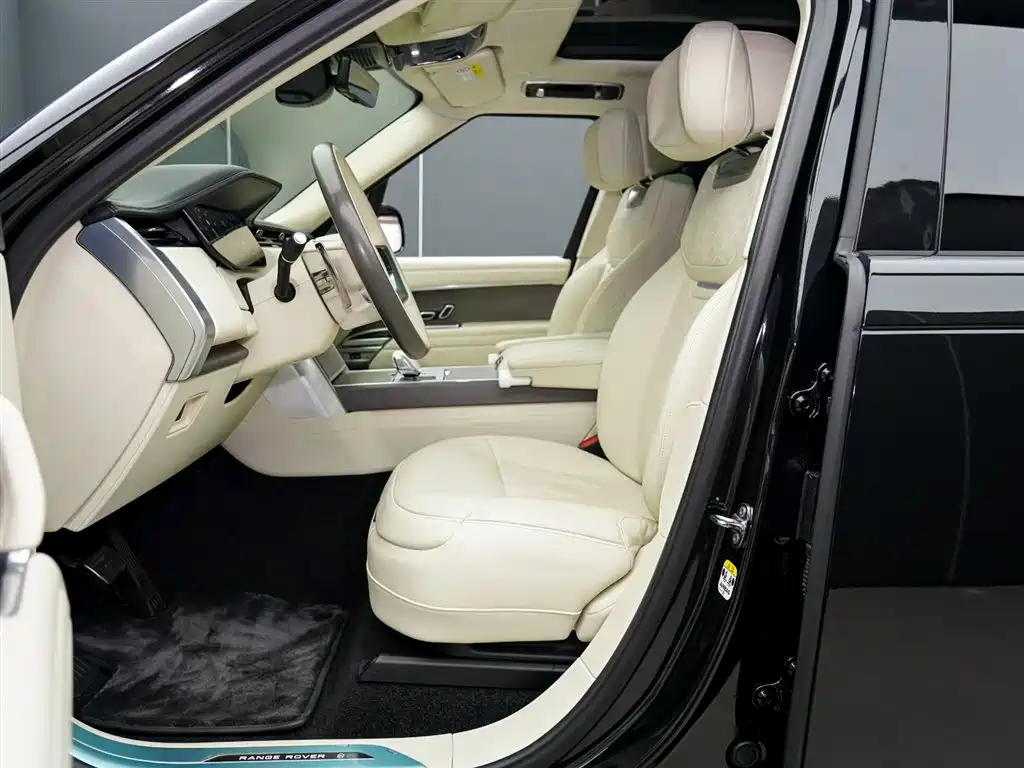 Range Rover 2024 3.0 L6 400PS SV Honor Creation Extended Edition купить на сайте DeffCars