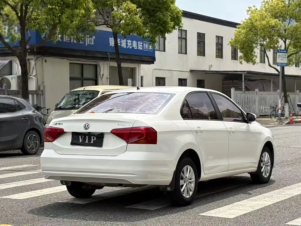 Jetta 2017 1.4L manual fashion model купить на сайте DeffCars