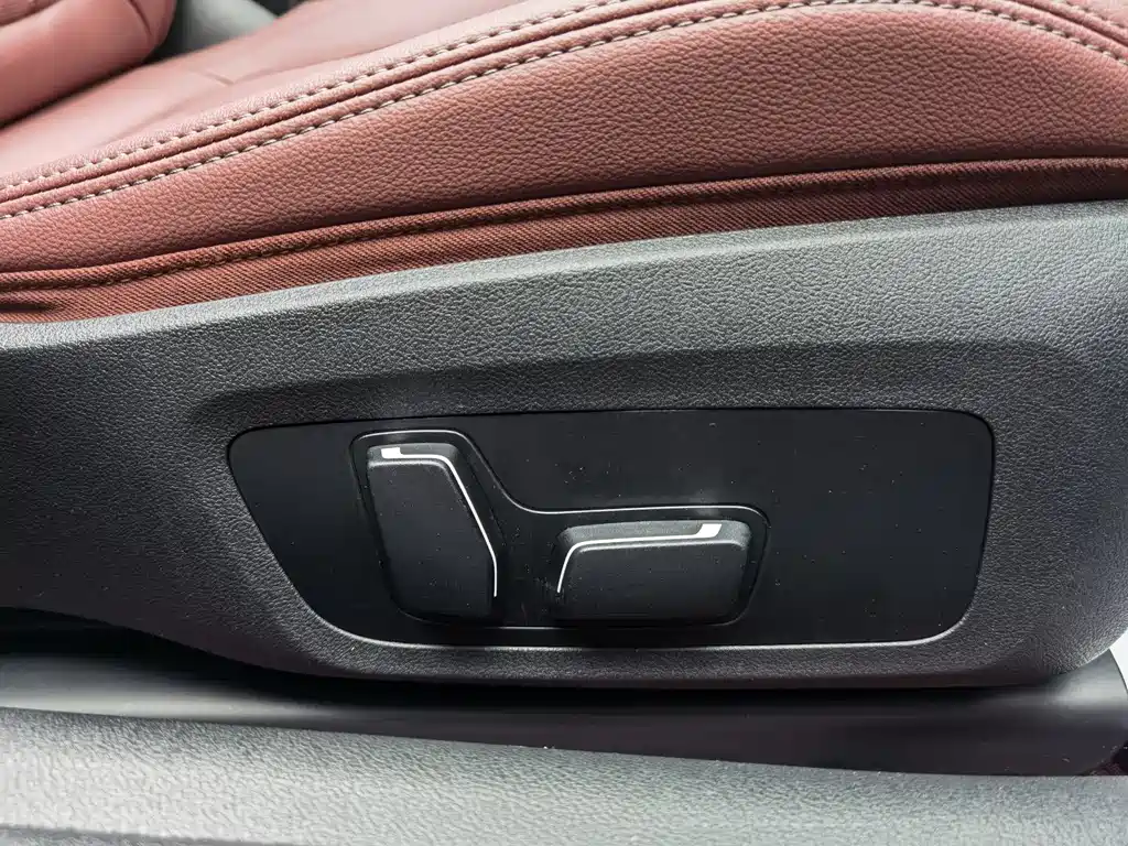 BMW 4 Series 2024 430i Convertible M Sports Night Package купить на сайте DeffCars