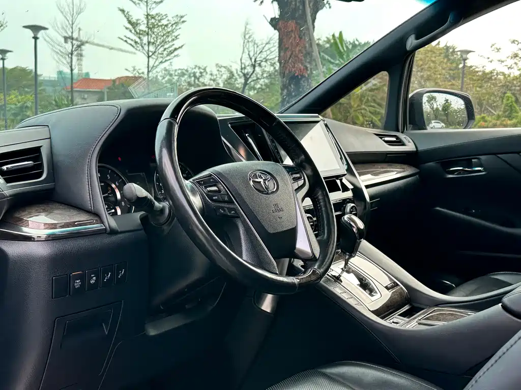 Alfa 2018 facelift 3.5L premium version купить на сайте DeffCars