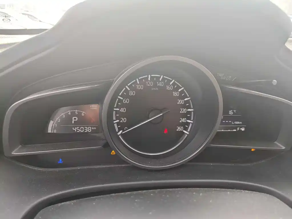 Mazda CX-4 2021 2.0L automatic two-wheel drive Blue Sky Vitality Edition купить на сайте DeffCars