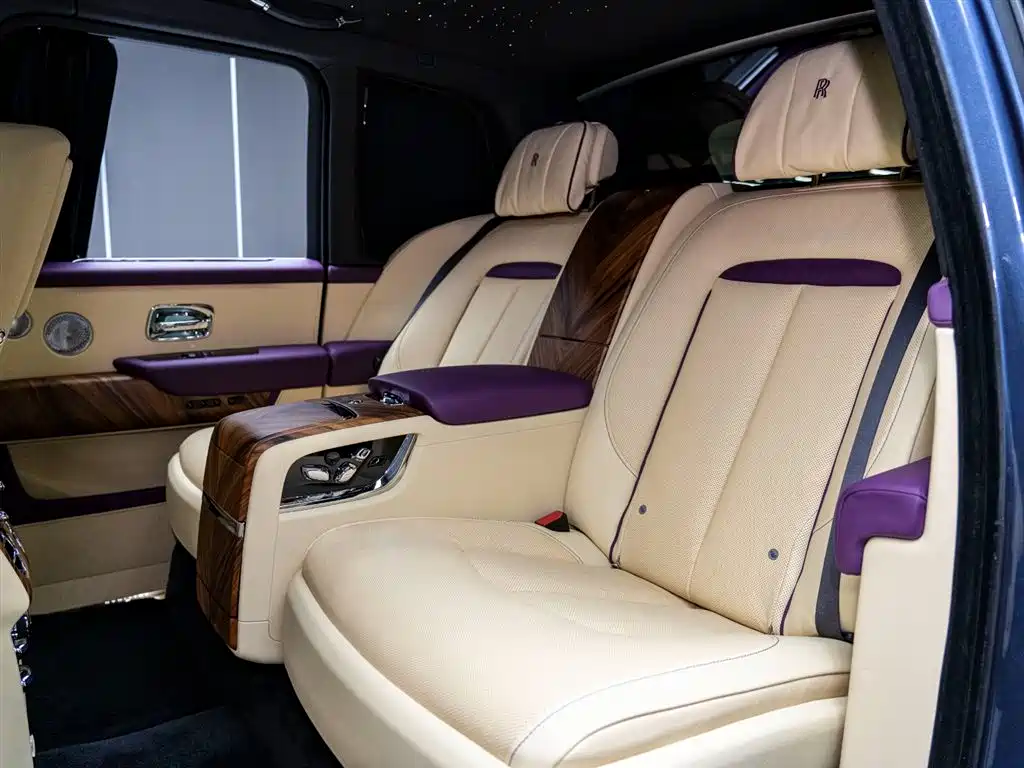 Cullinan 2018 four-seat version купить на сайте DeffCars