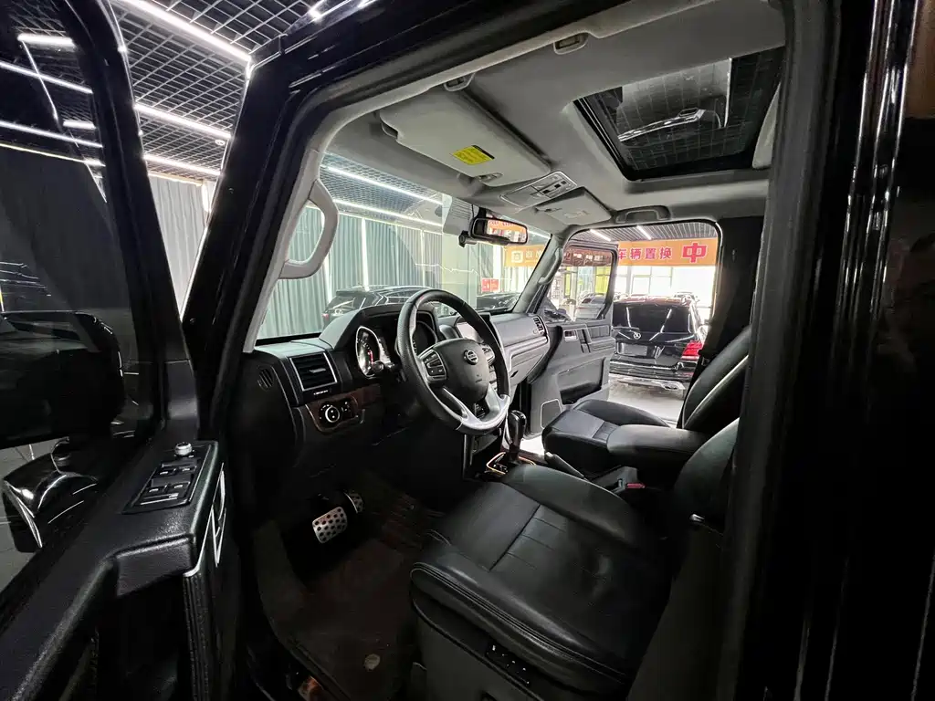 Beijing Off-Road BJ80 2018 2.3T Automatic Premium Type National VI купить на сайте DeffCars