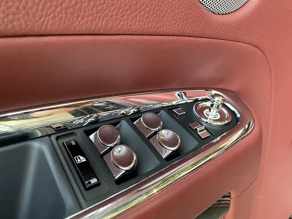 Ghost 2015 Series II Extended Edition купить на сайте DeffCars