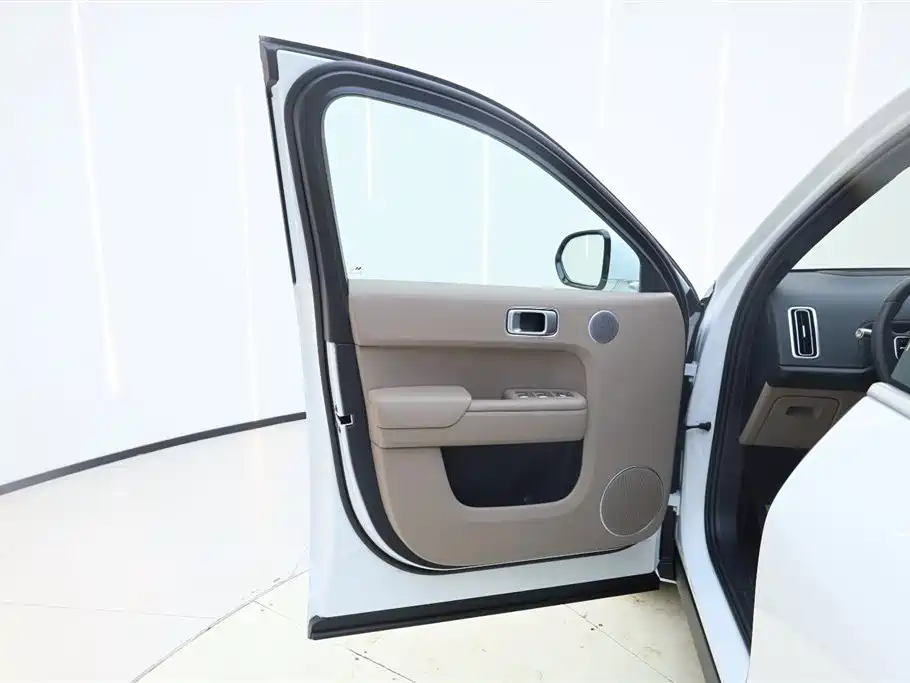 Ideal L8 2025 Max smart refresh version купить на сайте DeffCars