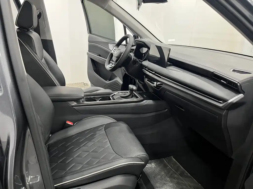 Wuling Jiachen 2022 1.5T CVT exclusive flagship model купить на сайте DeffCars