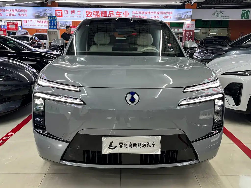Denza N8L 2025 flagship model купить на сайте DeffCars