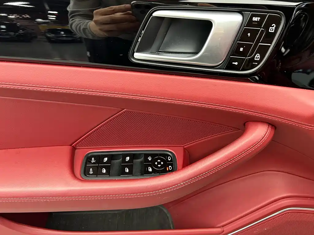 Panamera 2019 Panamera Executive Extended Edition 2.9T купить на сайте DeffCars