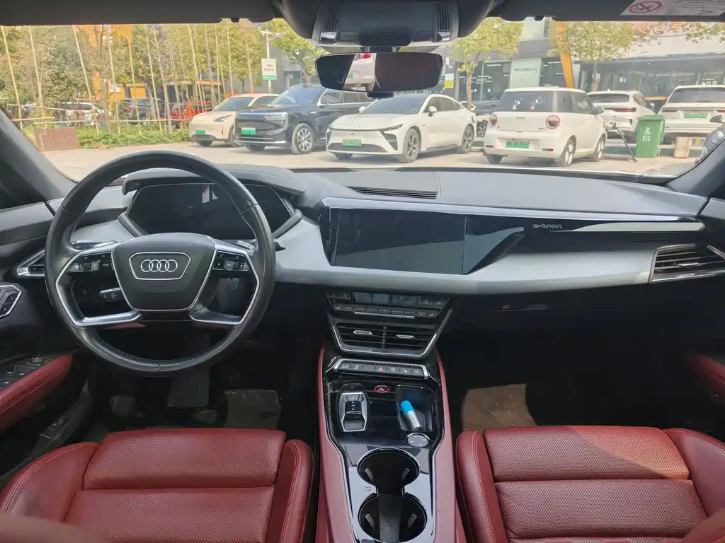 Audi e-tron GT 2023 basic model купить на сайте DeffCars