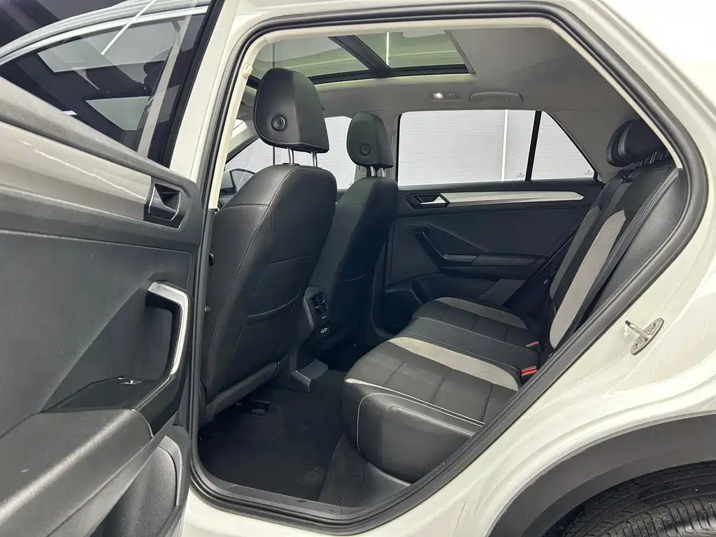 T-ROC 2022 model 280TSI DSG two-wheel drive elite PLUS купить на сайте DeffCars