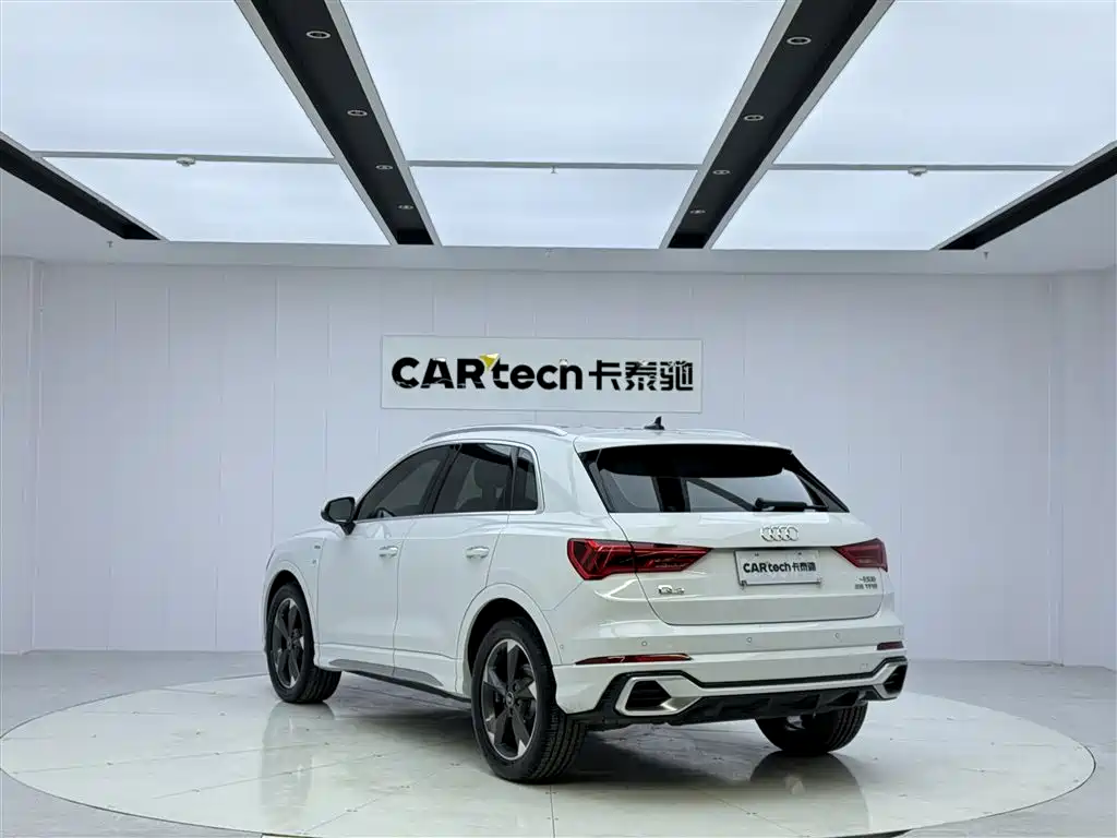 Audi Q3 2024 35 TFSI Fashionable and Dynamic купить на сайте DeffCars