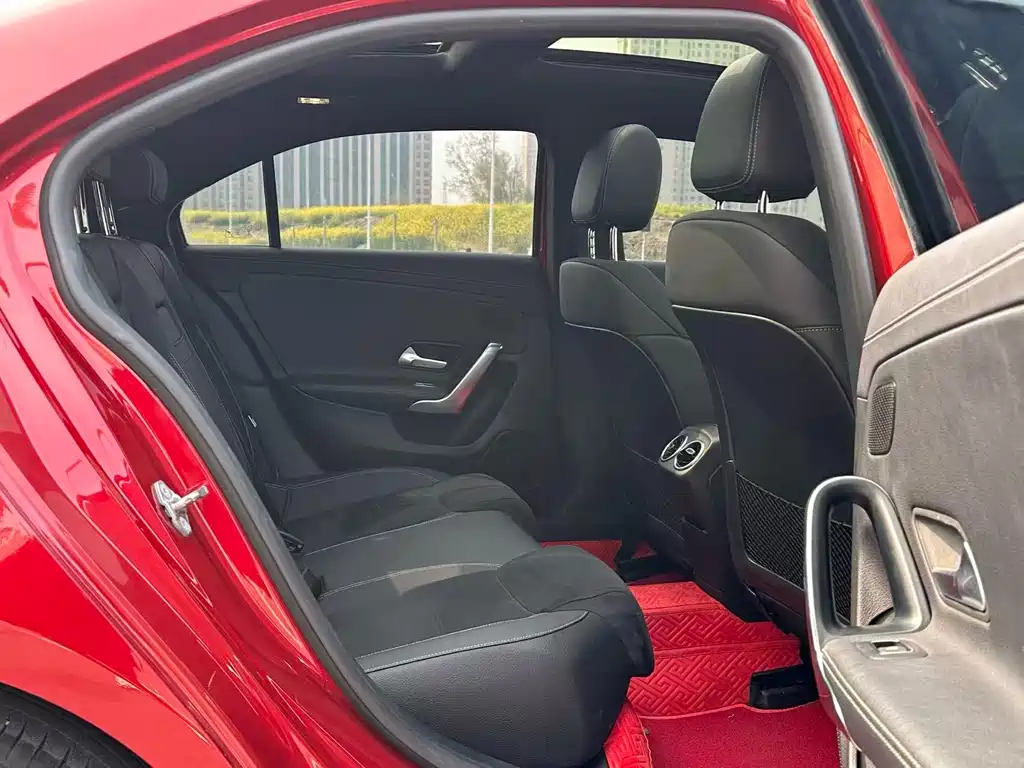 Mercedes-Benz A-Class 2019 A 180 L Sports Sedan купить на сайте DeffCars