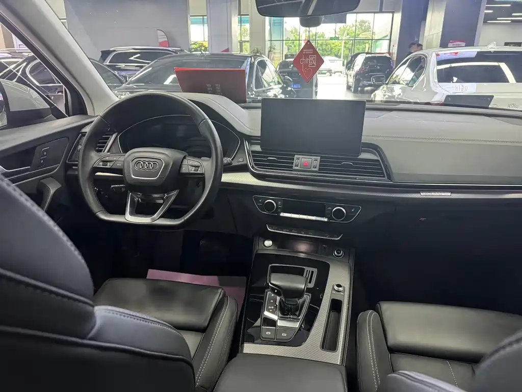 Audi Q5L 2022 40T luxury and dynamic model купить на сайте DeffCars