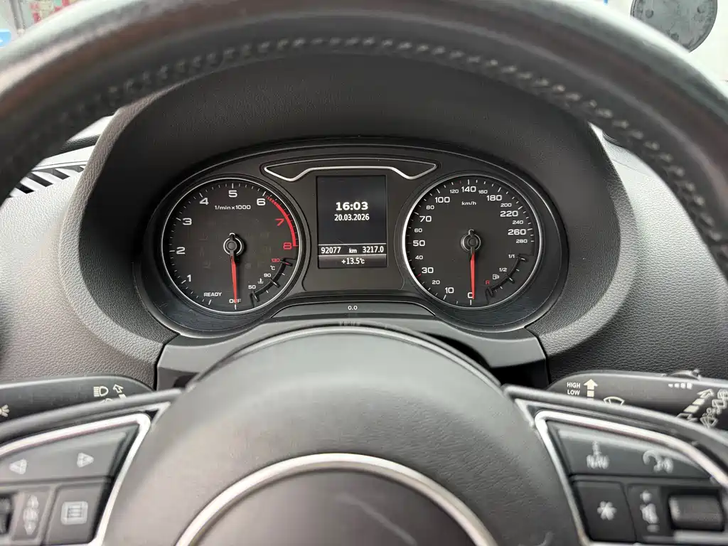 Audi A3 2016 Sportback 40 TFSI Fashion купить на сайте DeffCars