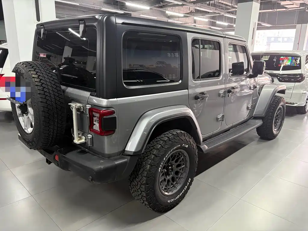 Wrangler 2019 2.0T Sahara four-door version National V купить на сайте DeffCars