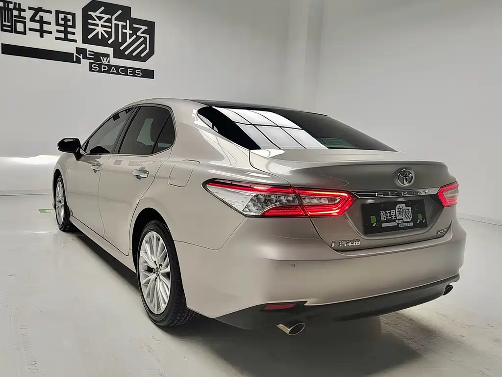 Camry 2019 facelift 2.5G Deluxe Edition купить на сайте DeffCars