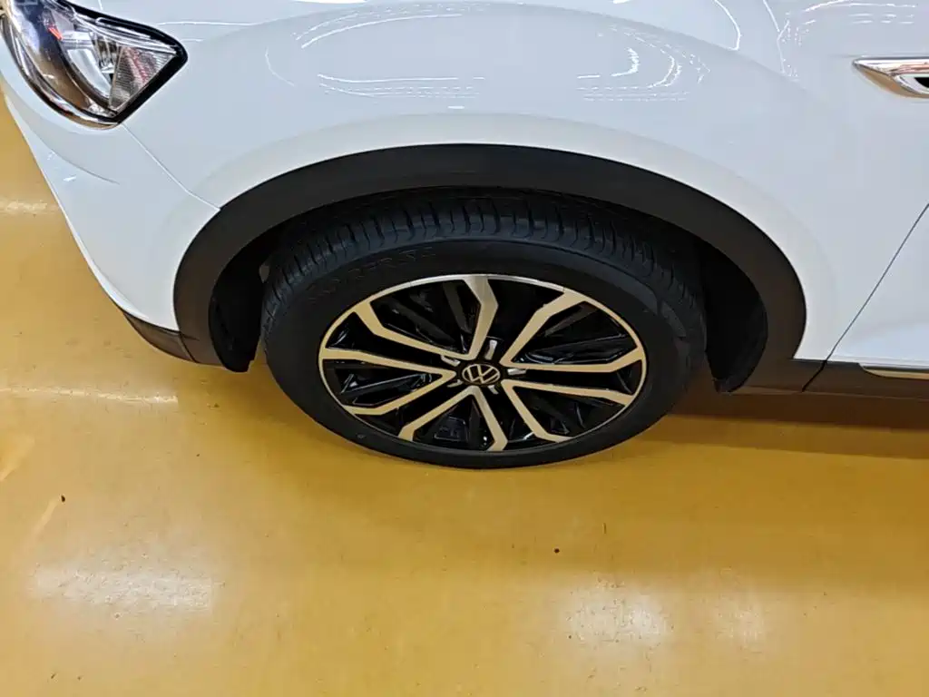 T-ROC 2021 model 280TSI DSG two-wheel drive Comfort Smart Connected Edition купить на сайте DeffCars