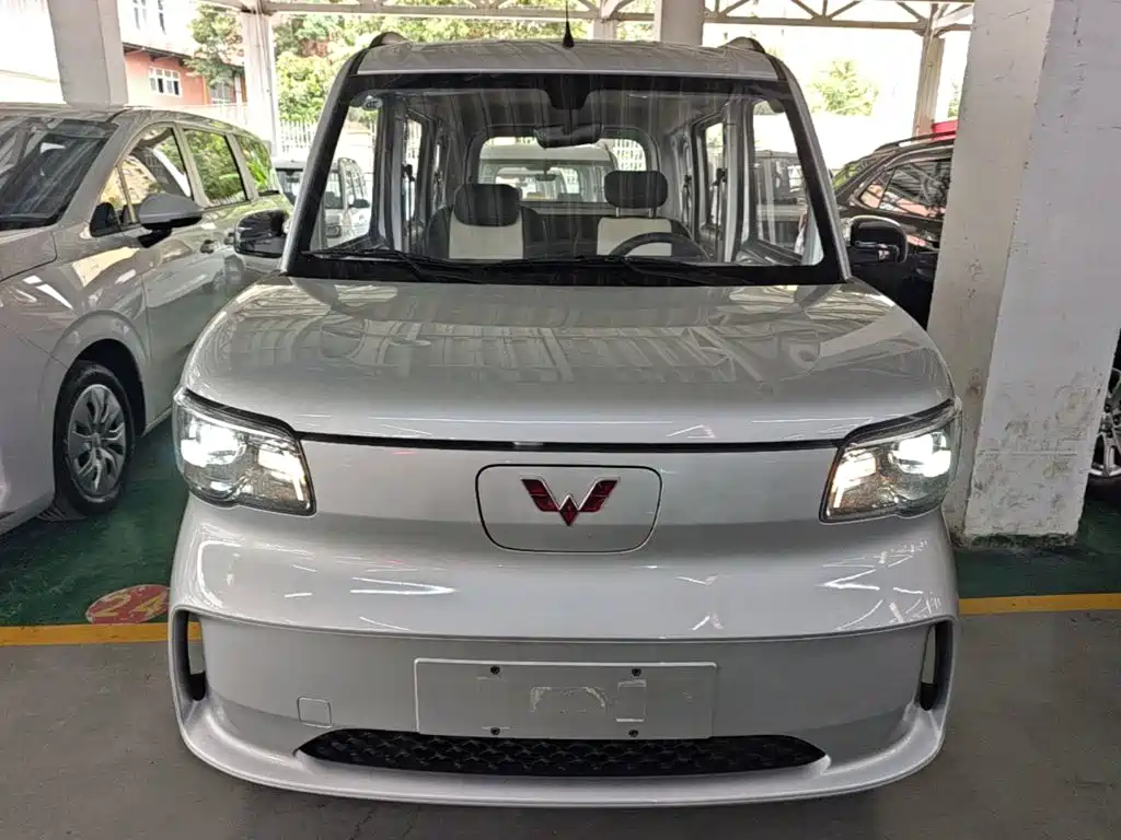 Hong Guang Light EV 2025 305km aggressive model купить на сайте DeffCars