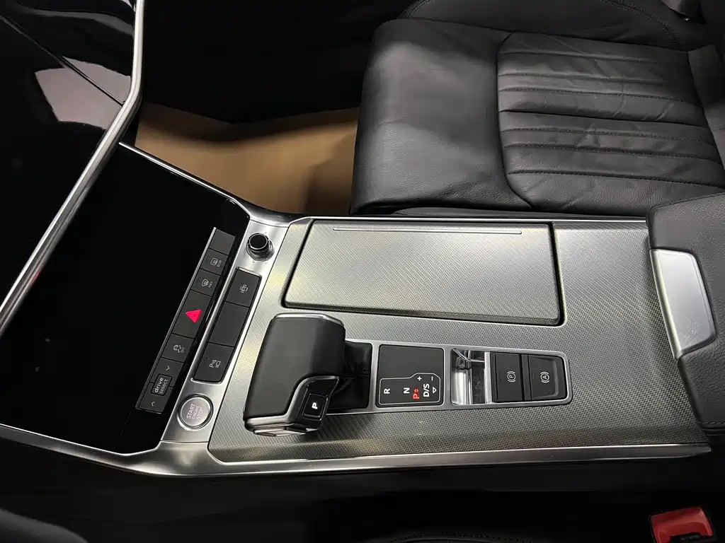 Audi A6L 2020 40 TFSI Luxurious and Elegant Model купить на сайте DeffCars