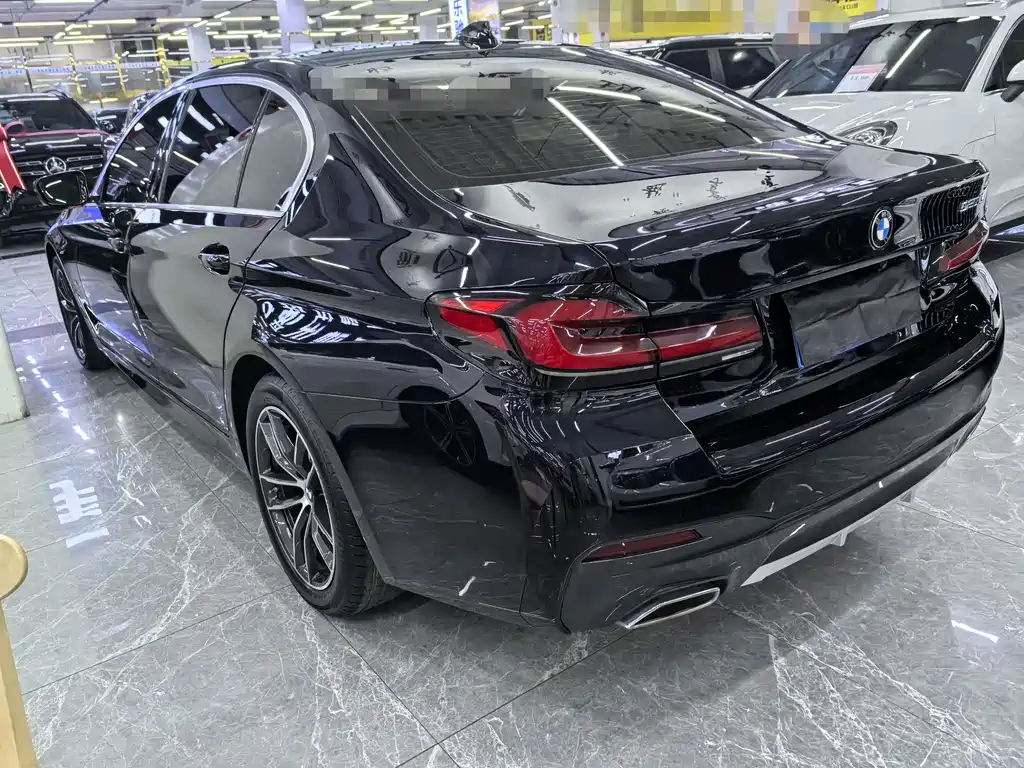 BMW 5 Series 2021 525Li M Sports Package купить на сайте DeffCars