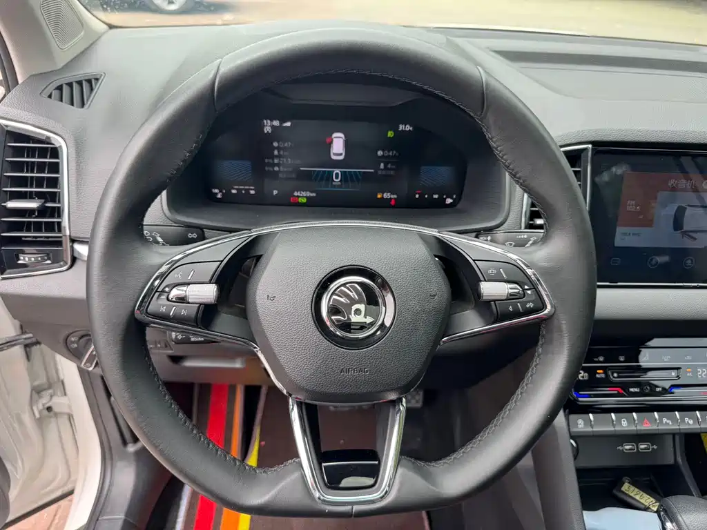 Karoq 2022 TSI280 Luxury Edition купить на сайте DeffCars