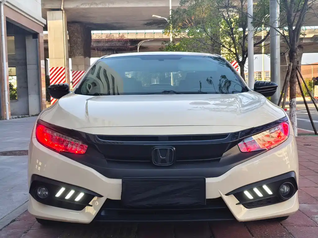 Civic 2016 180TURBO CVT Comfort Edition купить на сайте DeffCars